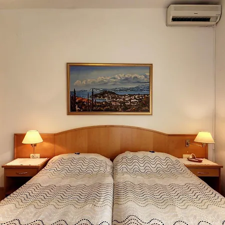 Vala Hotel