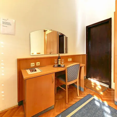 Vala Hotel
