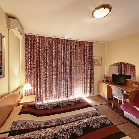 Vala Hotel